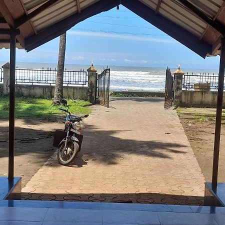 Hotel Seabird Murud  Ngoại thất bức ảnh
